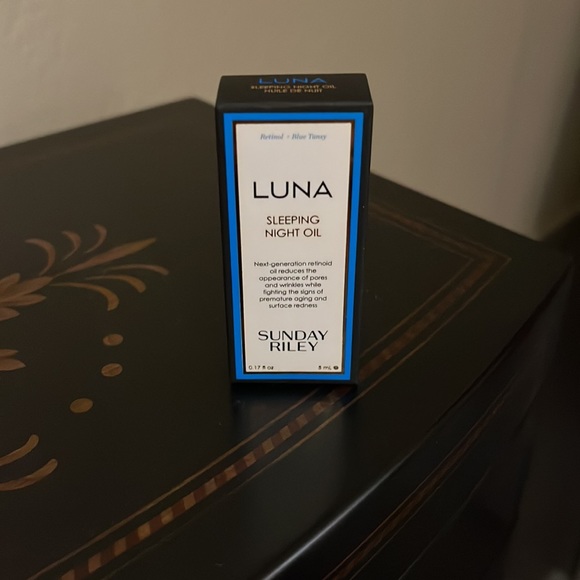 Sunday Riley Luna Night Oil. Drunk Elephant Virgin Marula luxury face oil. - Picture 2 of 3